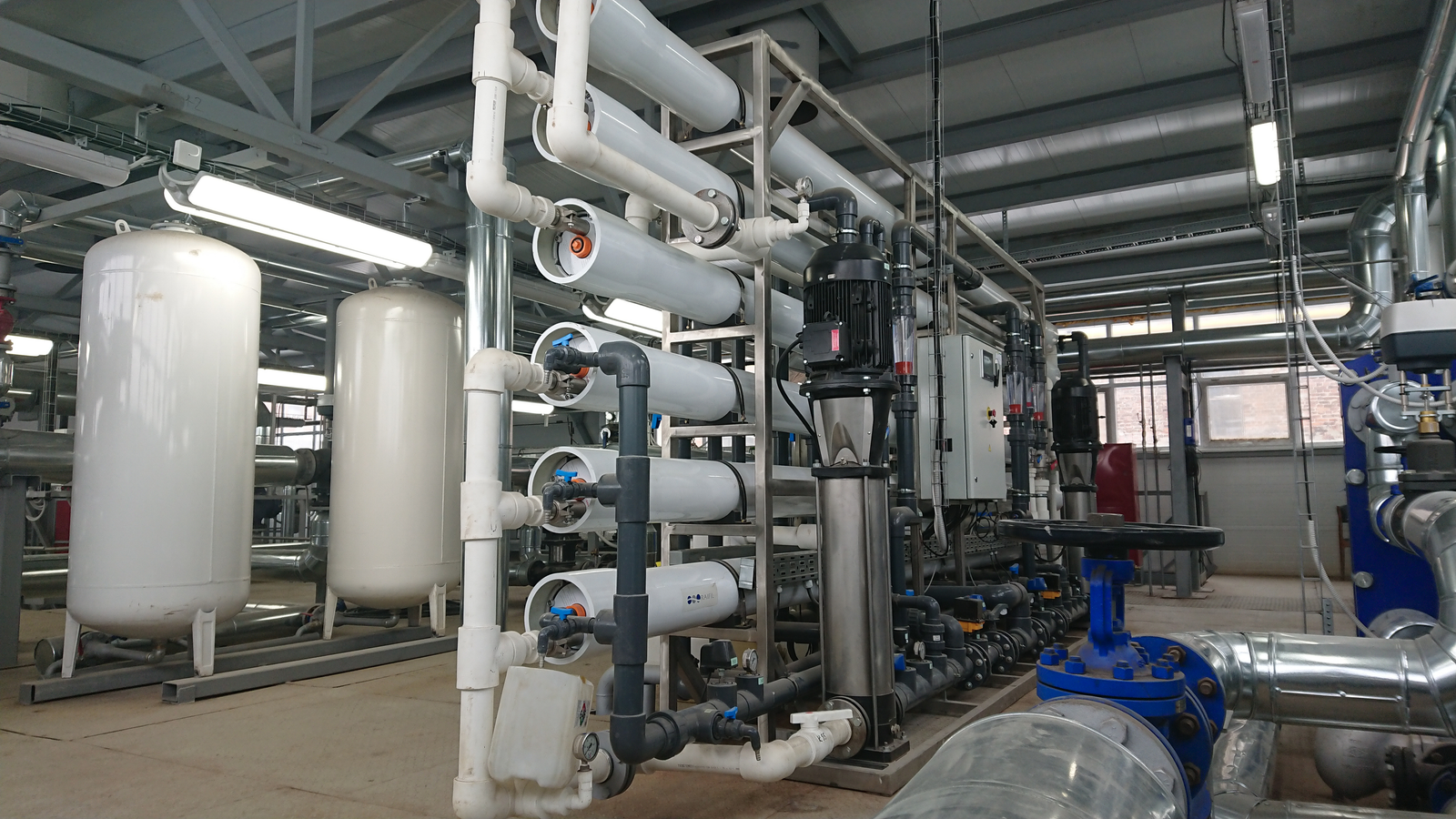 Otel ve hastane için su yumuşatma sistemi — Stanley Water